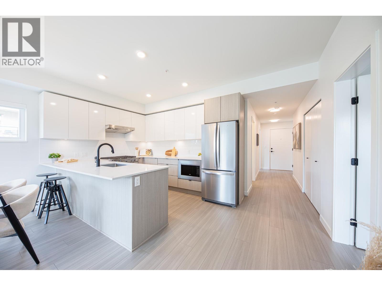 202 2277 Hawthorne Avenue Property Photo 18