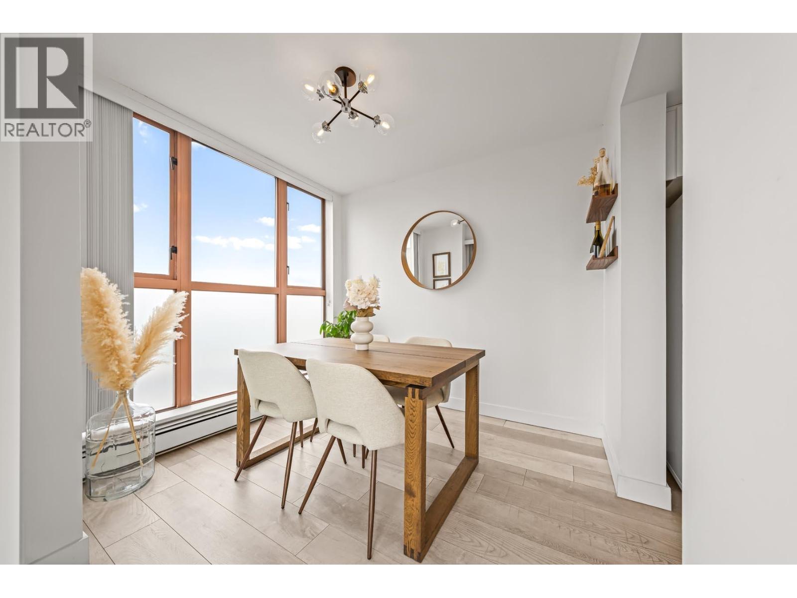 1705 612 Fifth Avenue Property Photo 12