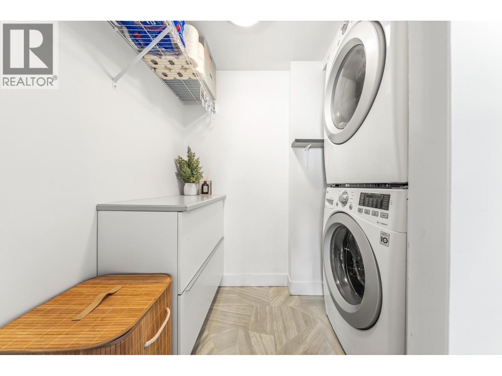 1705 612 Fifth Avenue Property Photo 22