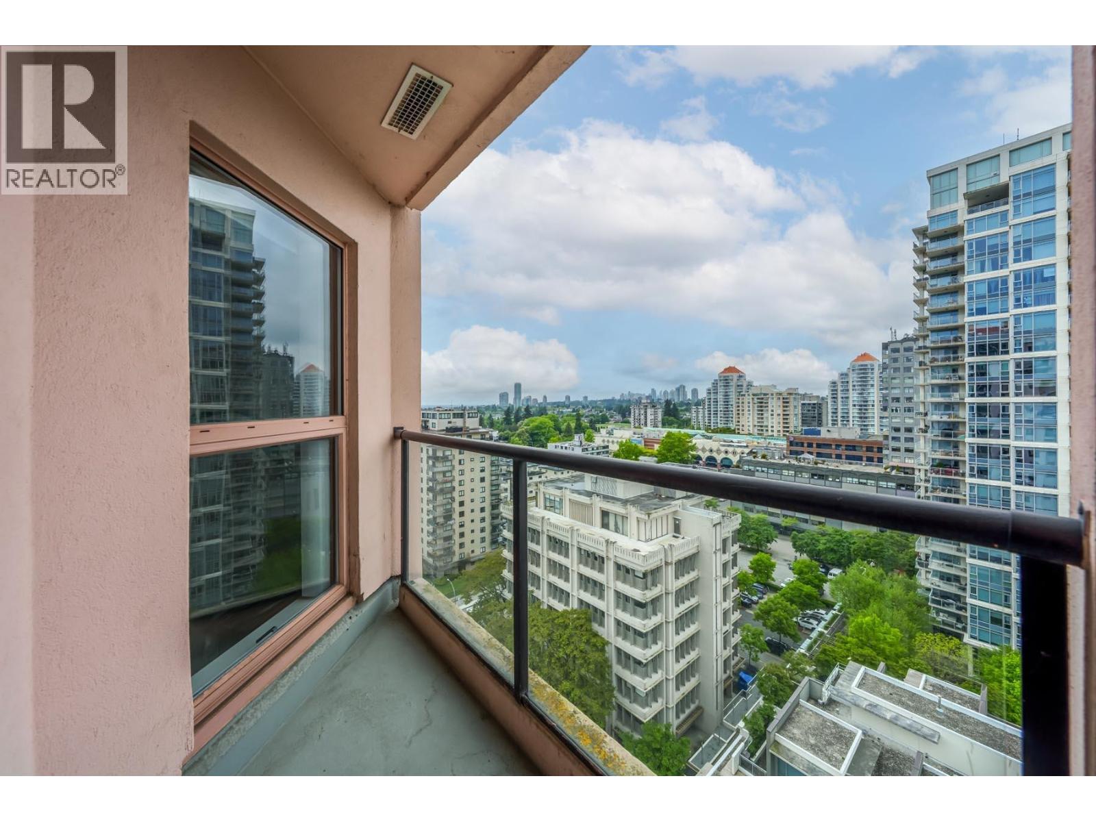 1705 612 Fifth Avenue Property Photo 23