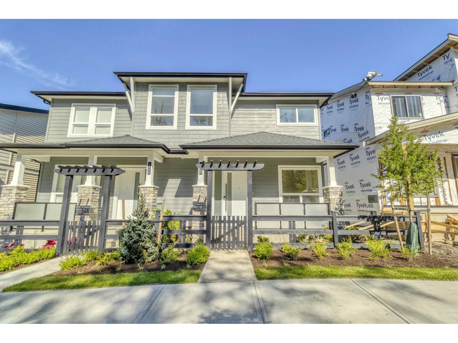 7686 196 Street Property Photo 1