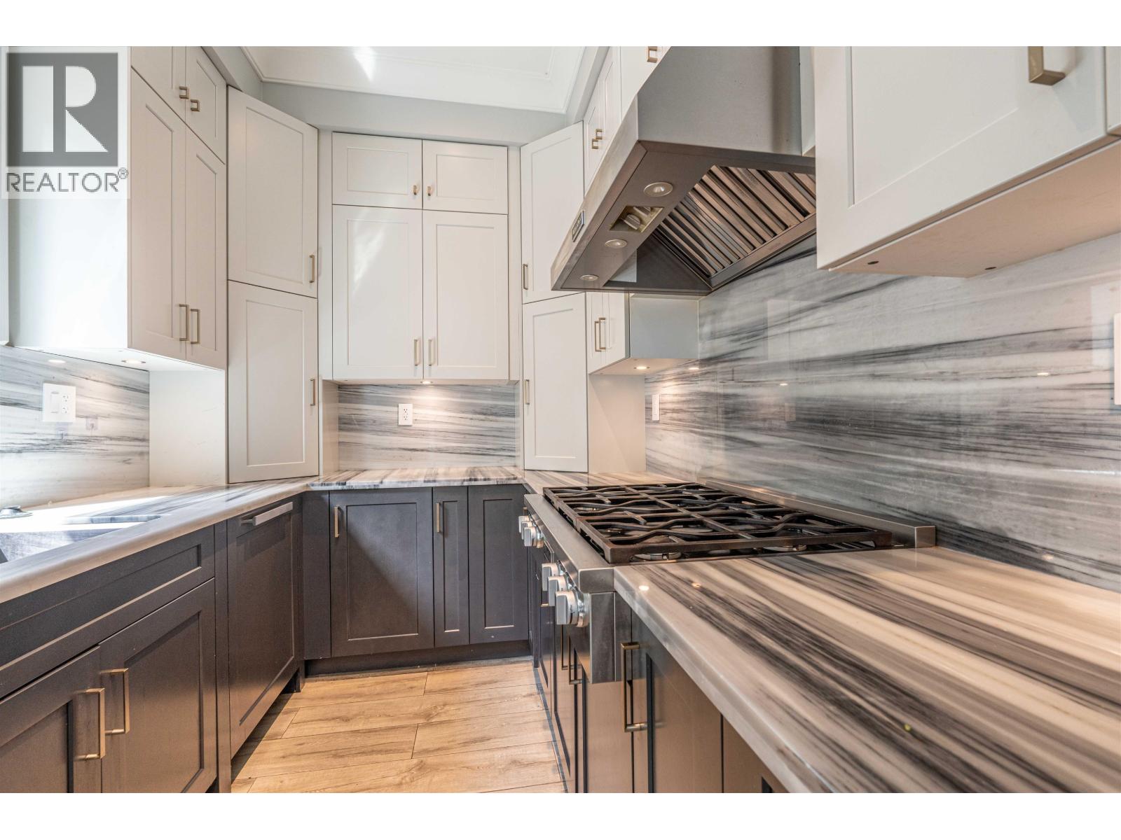 7660 Malahat Avenue Property Photo 11