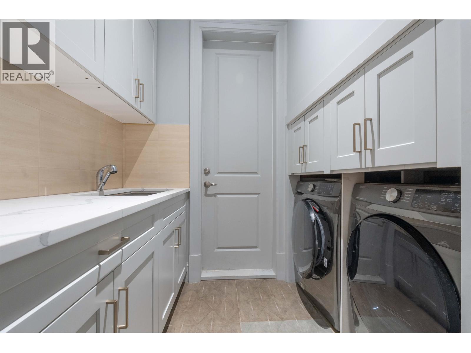 7660 Malahat Avenue Property Photo 14