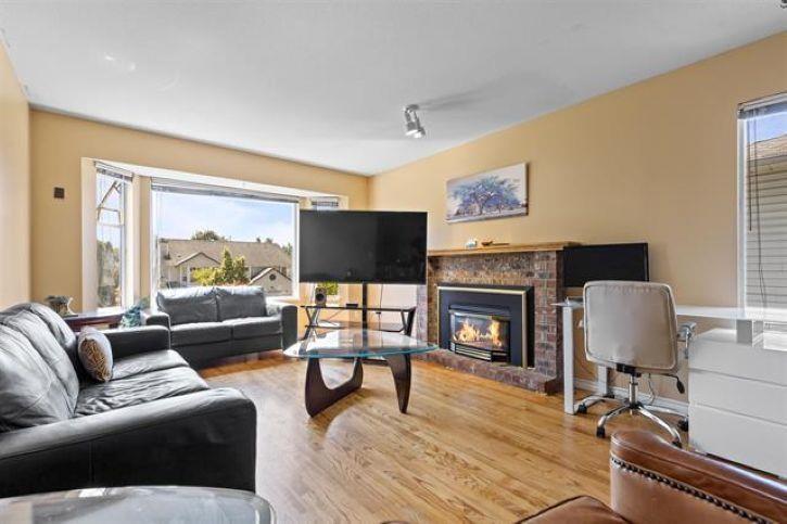 14271 67 Avenue Property Photo 5