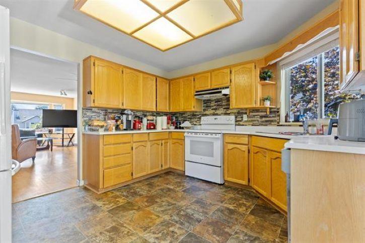 14271 67 Avenue Property Photo 8