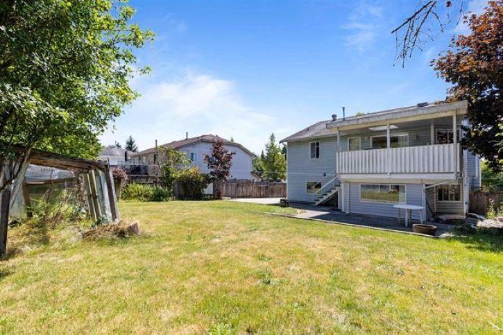 14271 67 Avenue Property Photo 32