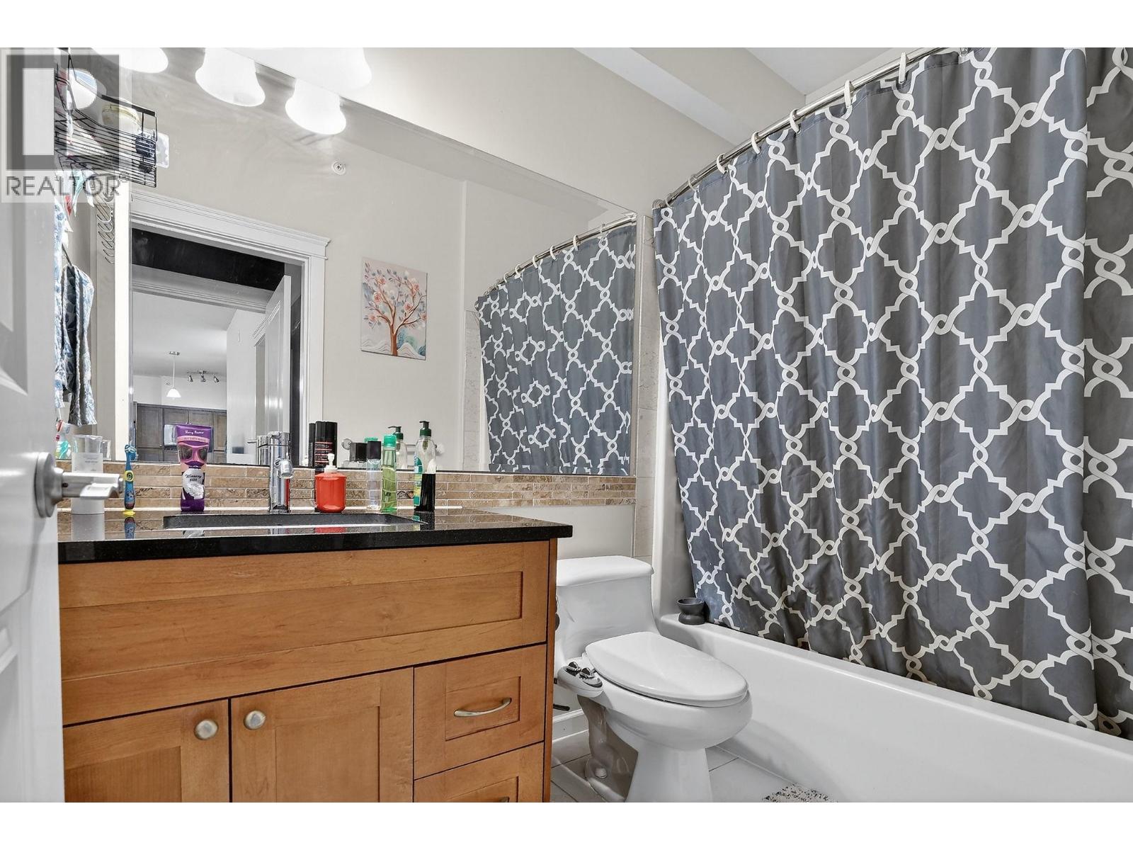 404 22858 Lougheed Highway Property Photo 18