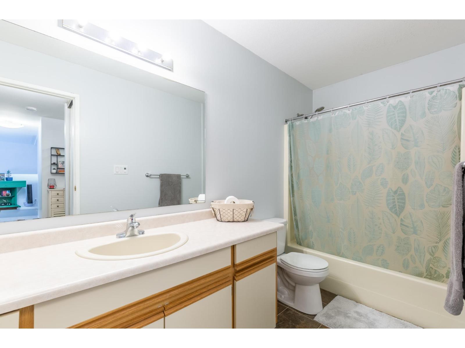 302 2567 Victoria Street Property Photo 26