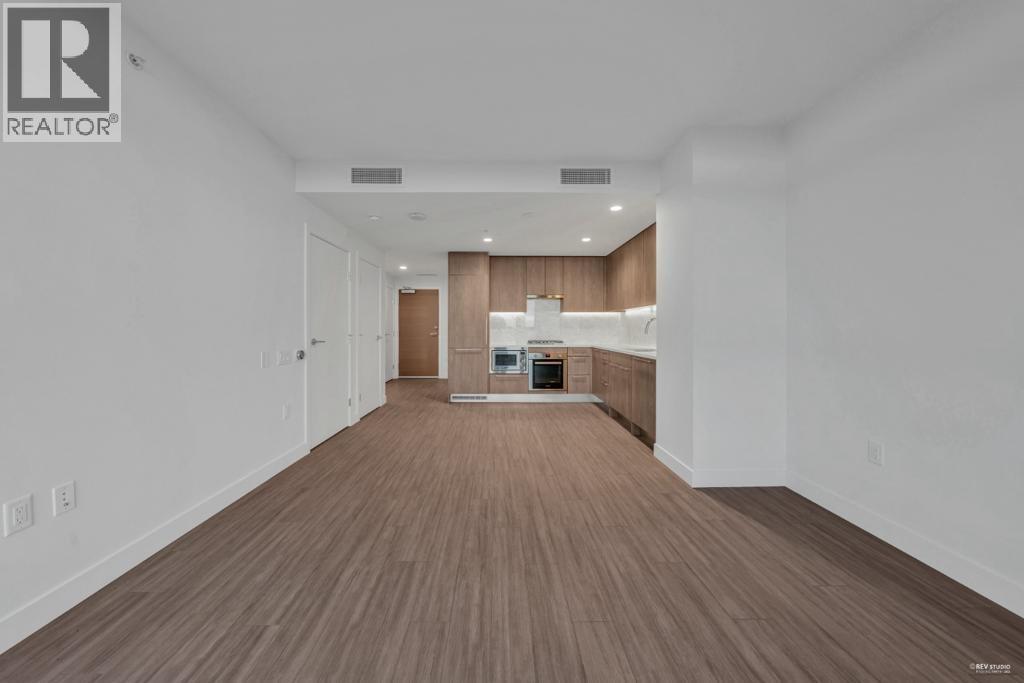 2302 6398 Silver Avenue Property Photo 8
