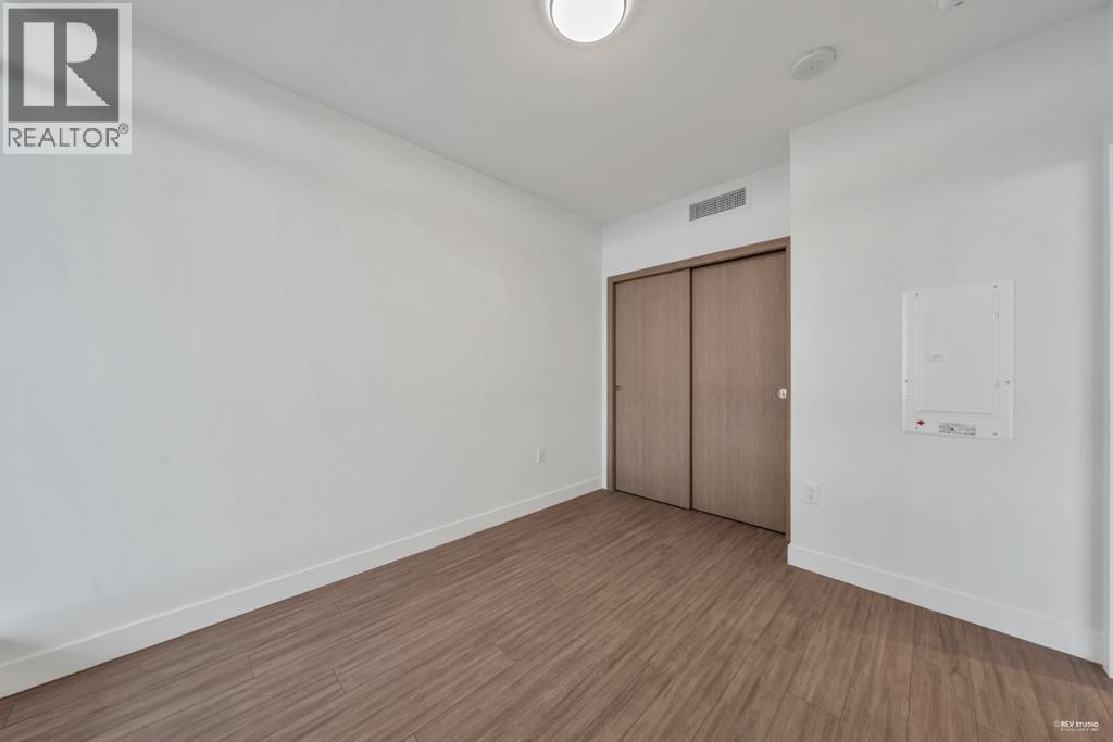 2302 6398 Silver Avenue Property Photo 14
