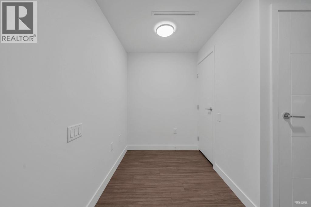 2302 6398 Silver Avenue Property Photo 17