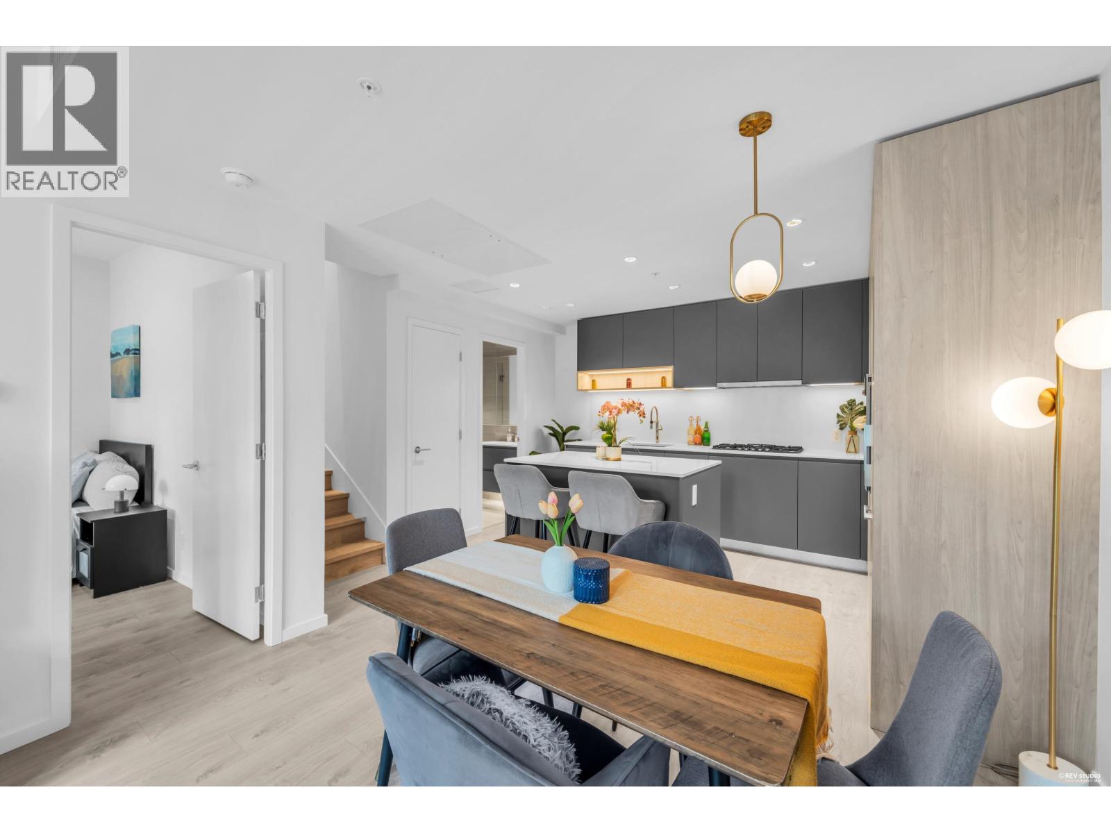 Th2 6788 Minoru Boulevard Property Photo 1