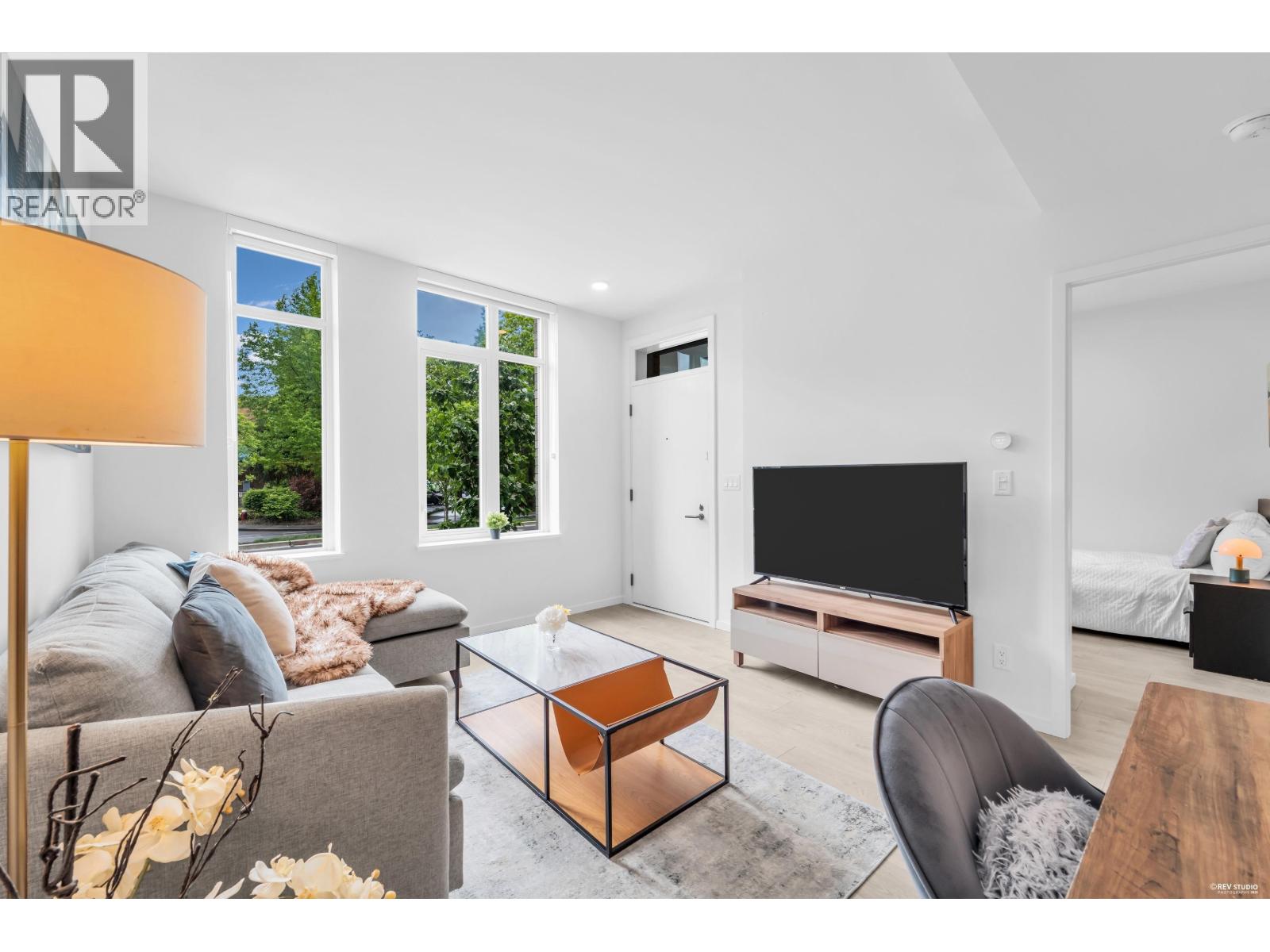 Th2 6788 Minoru Boulevard Property Photo 3