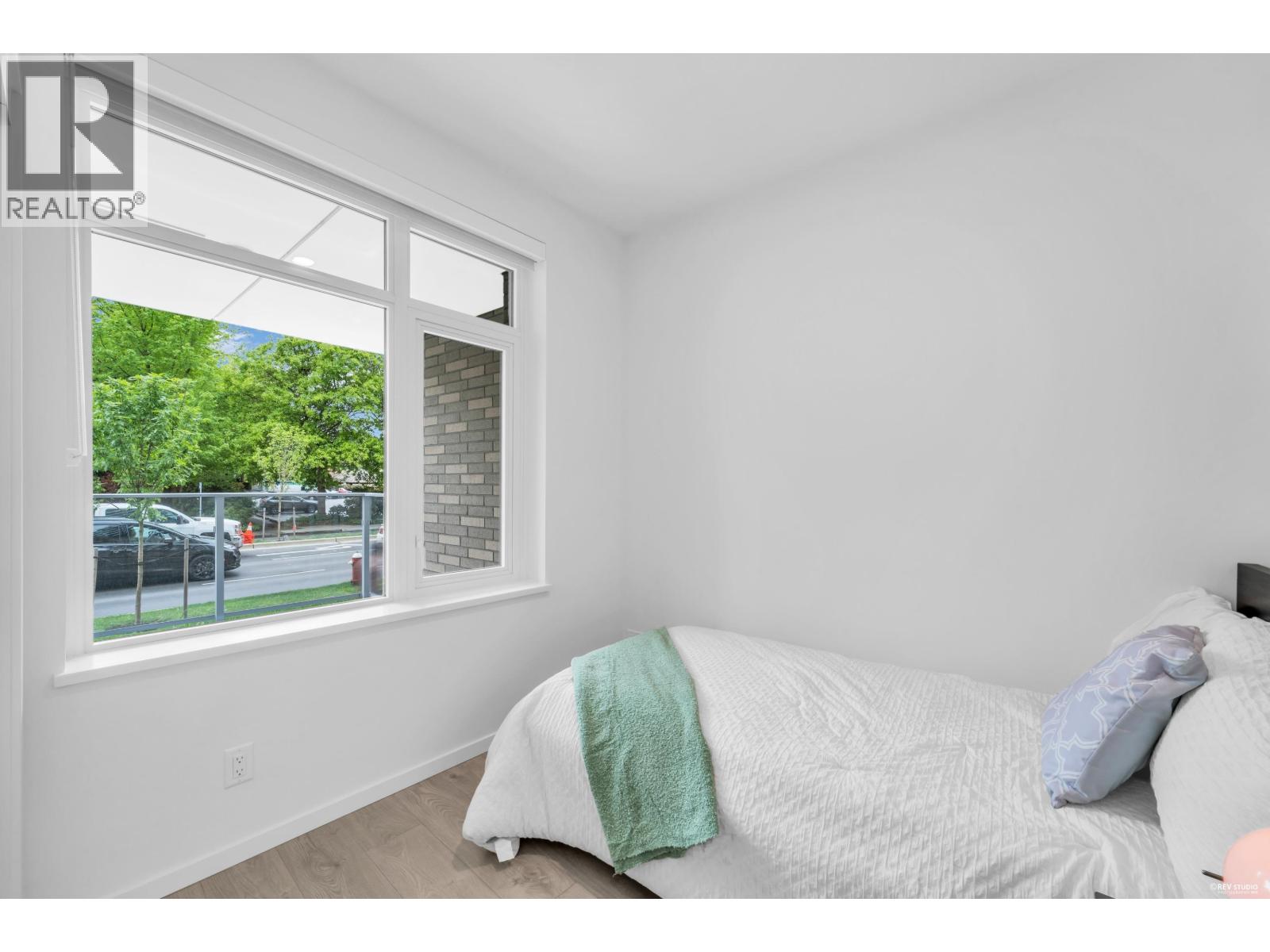 Th2 6788 Minoru Boulevard Property Photo 15