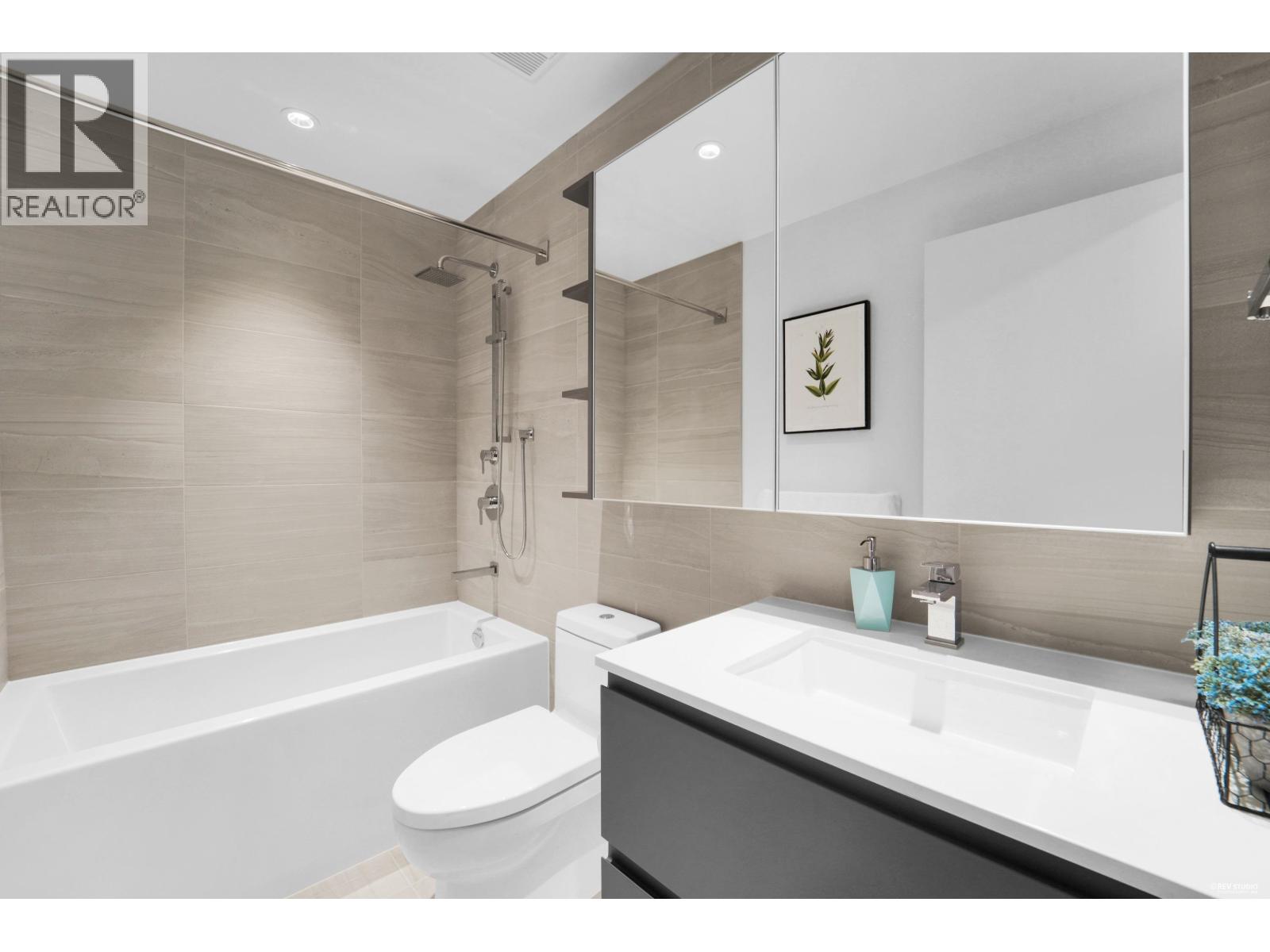 Th2 6788 Minoru Boulevard Property Photo 25