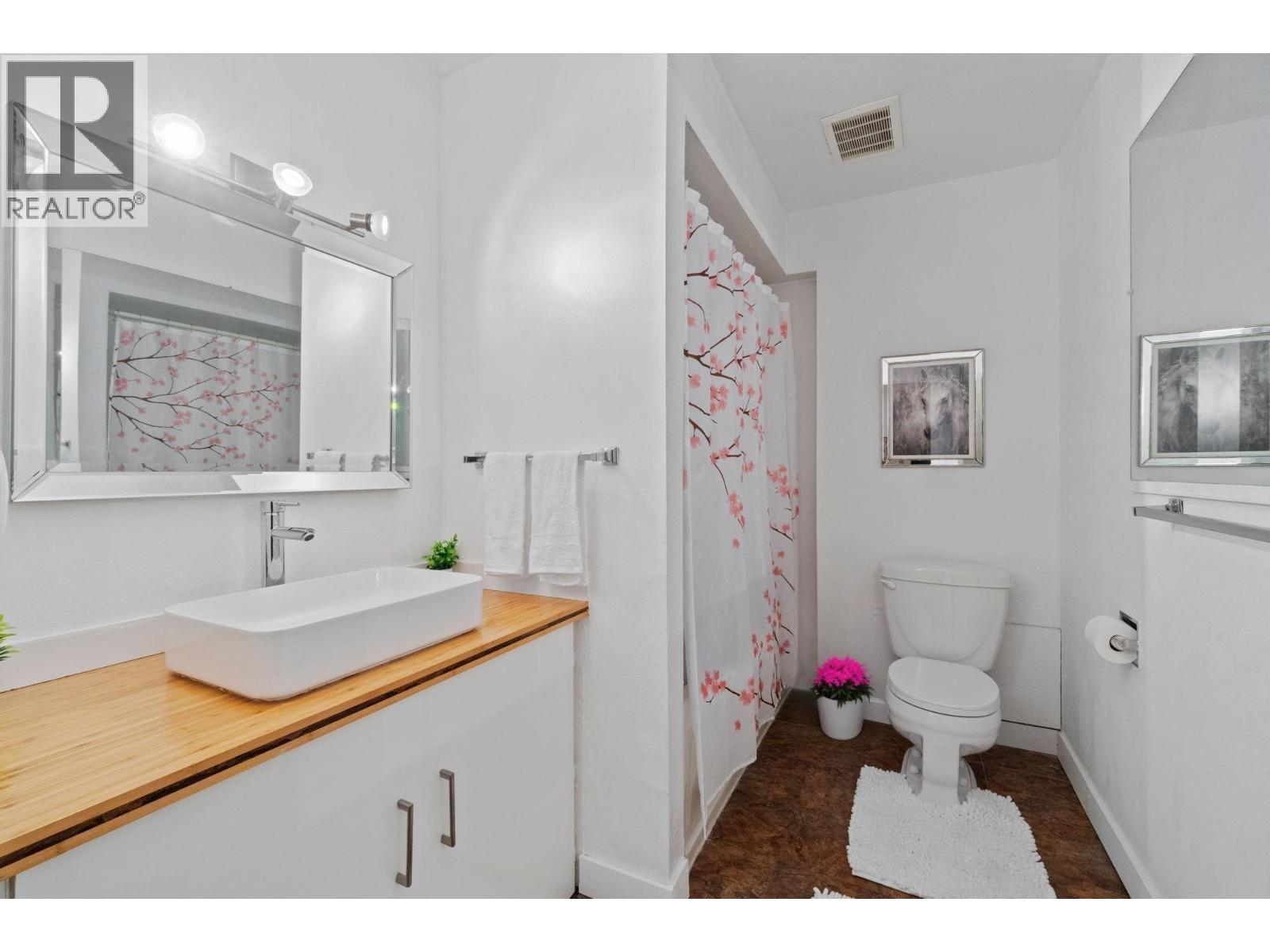 2082 Springer Avenue Property Photo 19