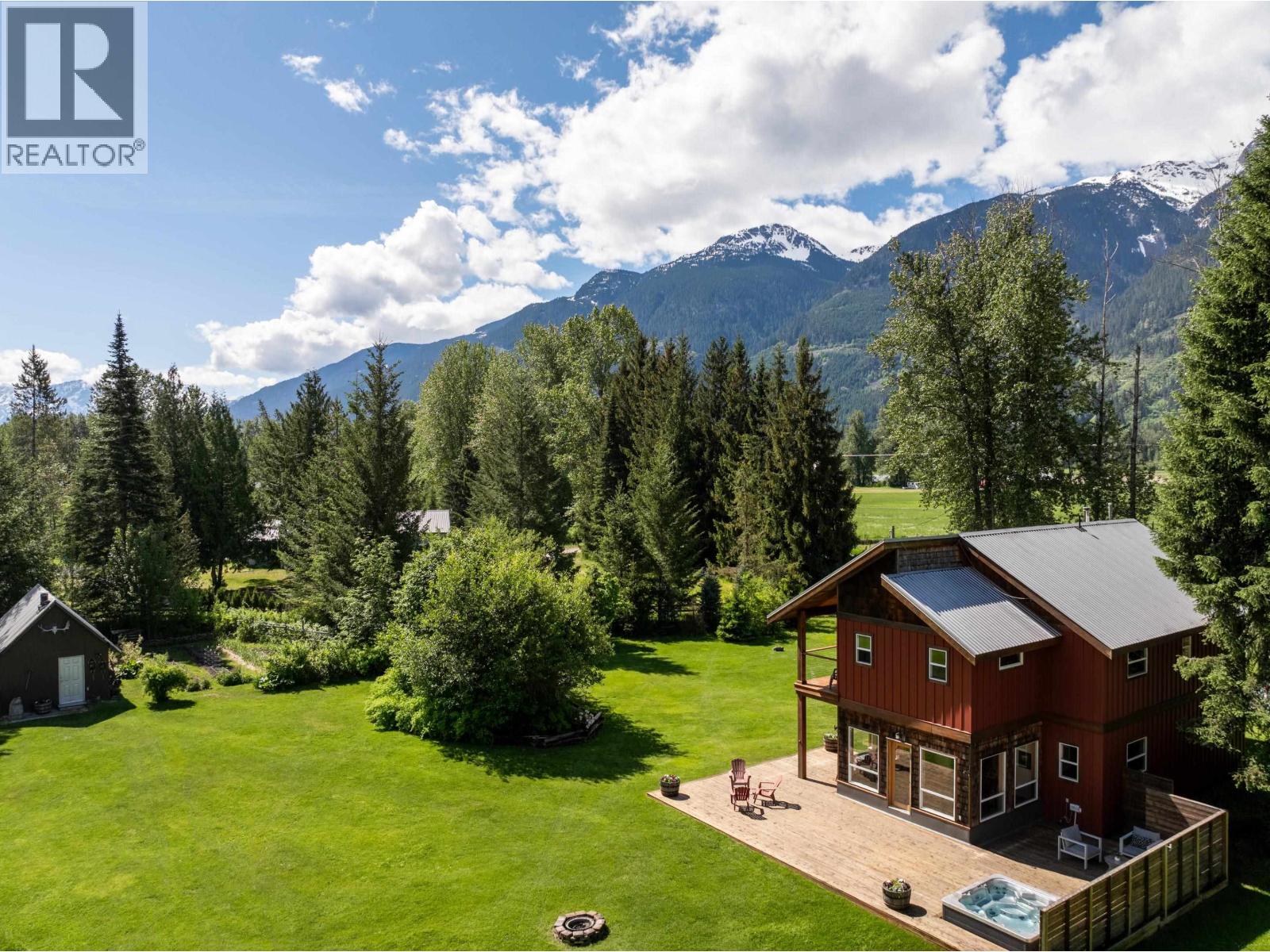 8950 Pemberton Meadows Road Property Photo 1