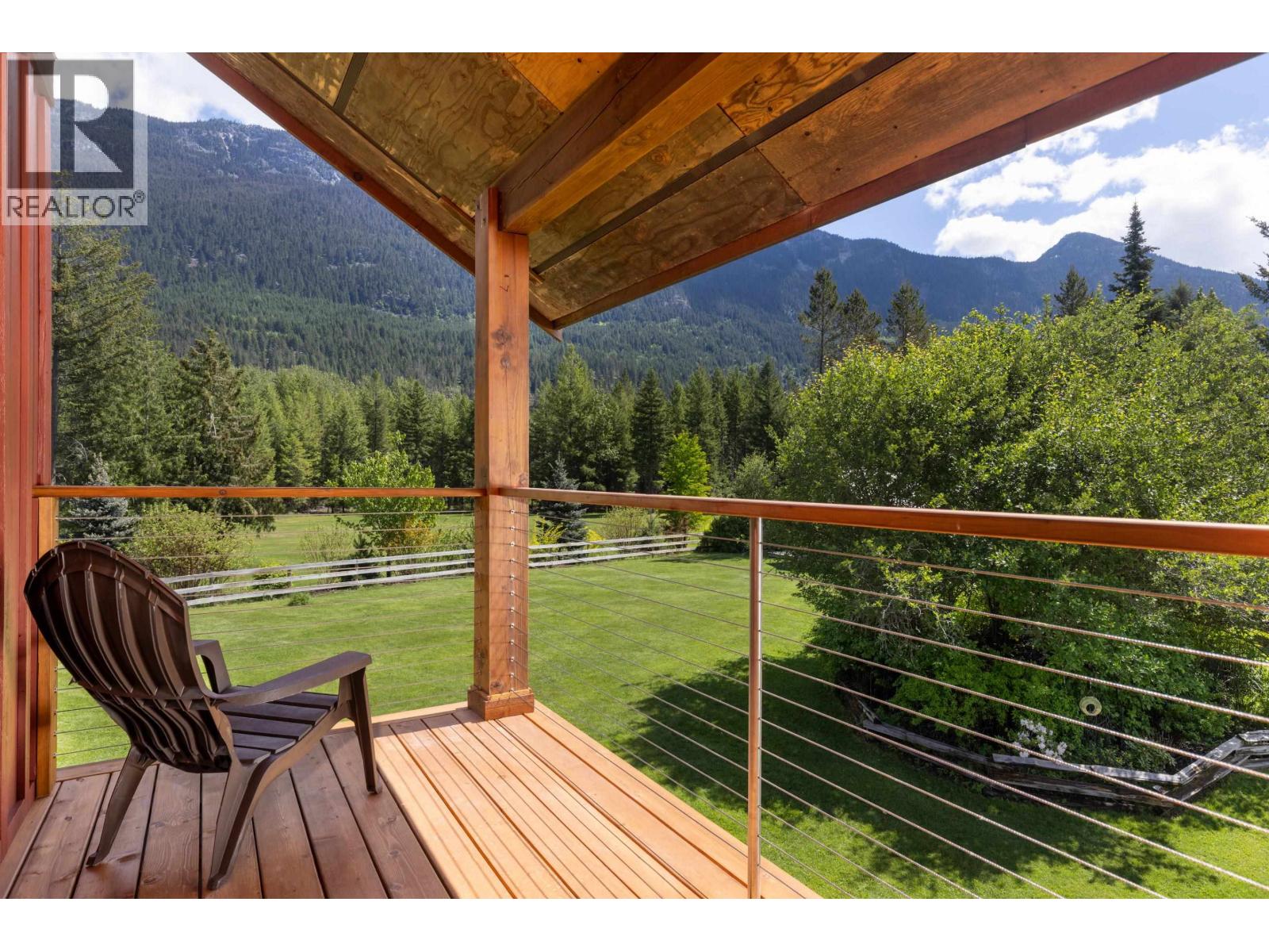 8950 Pemberton Meadows Road Property Photo 18