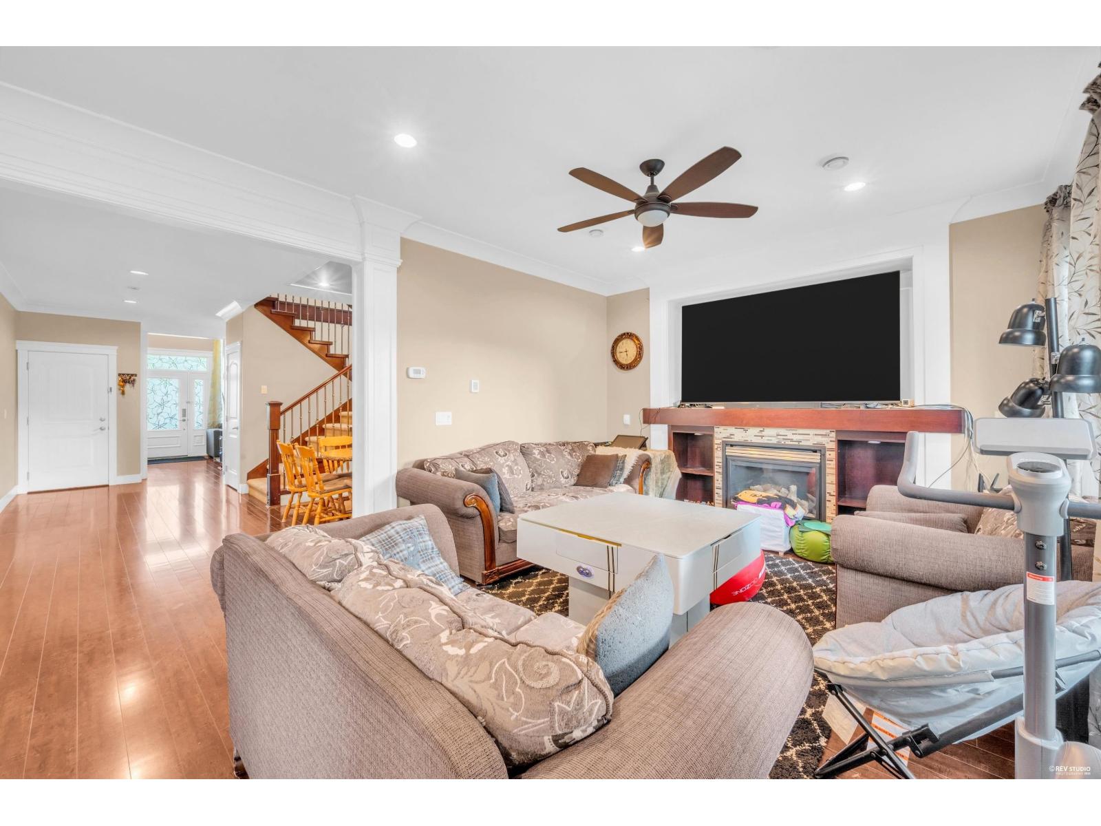 7423 115 Street Property Photo 9