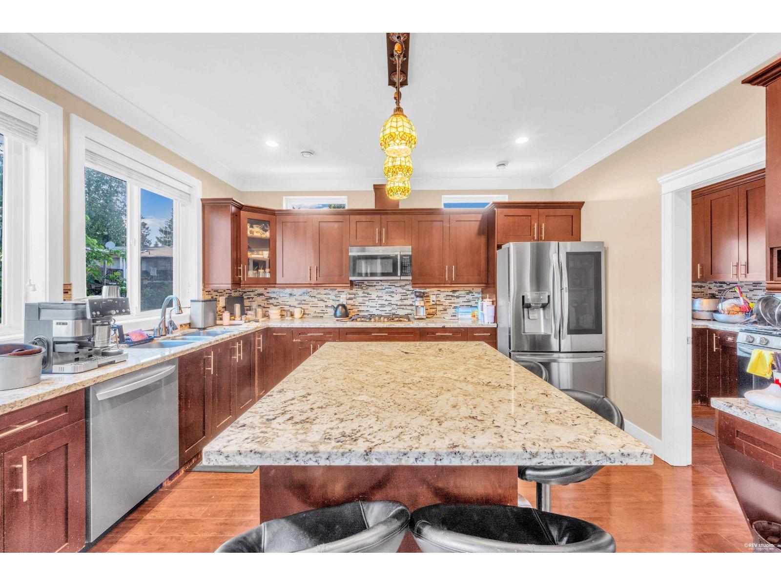 7423 115 Street Property Photo 11
