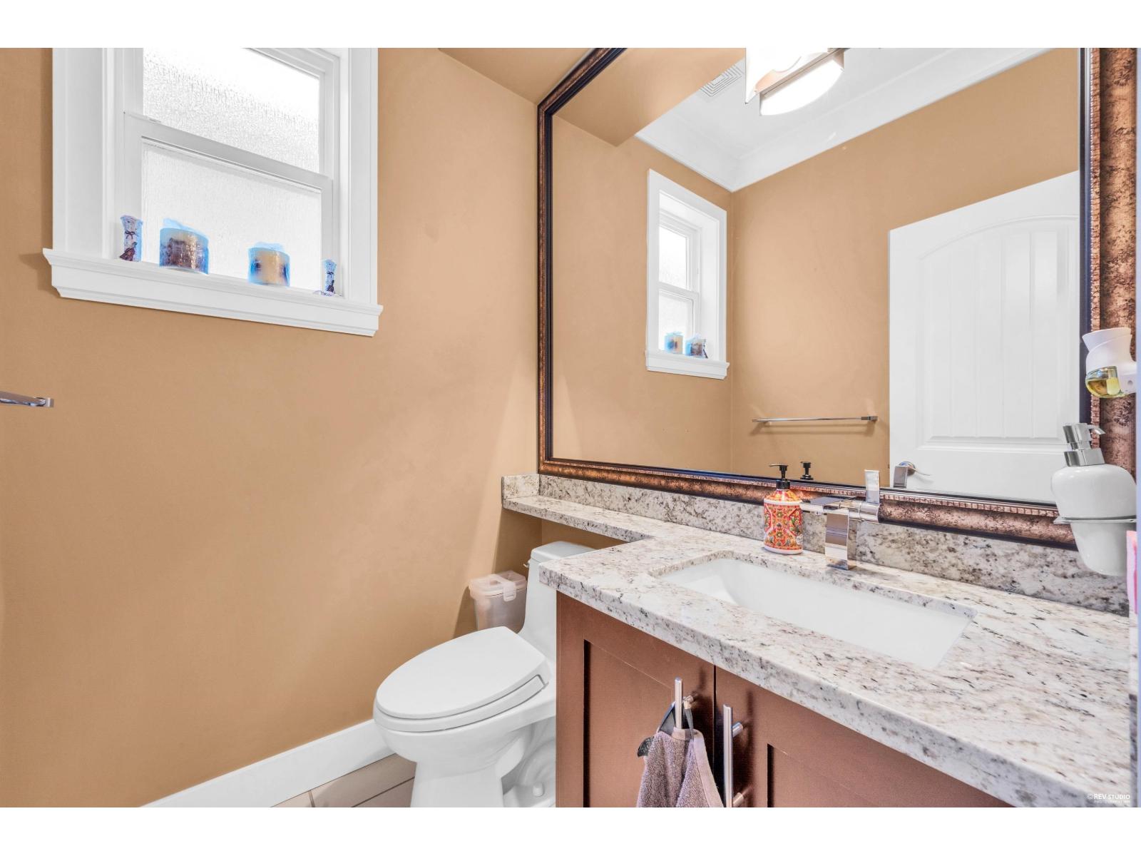 7423 115 Street Property Photo 16