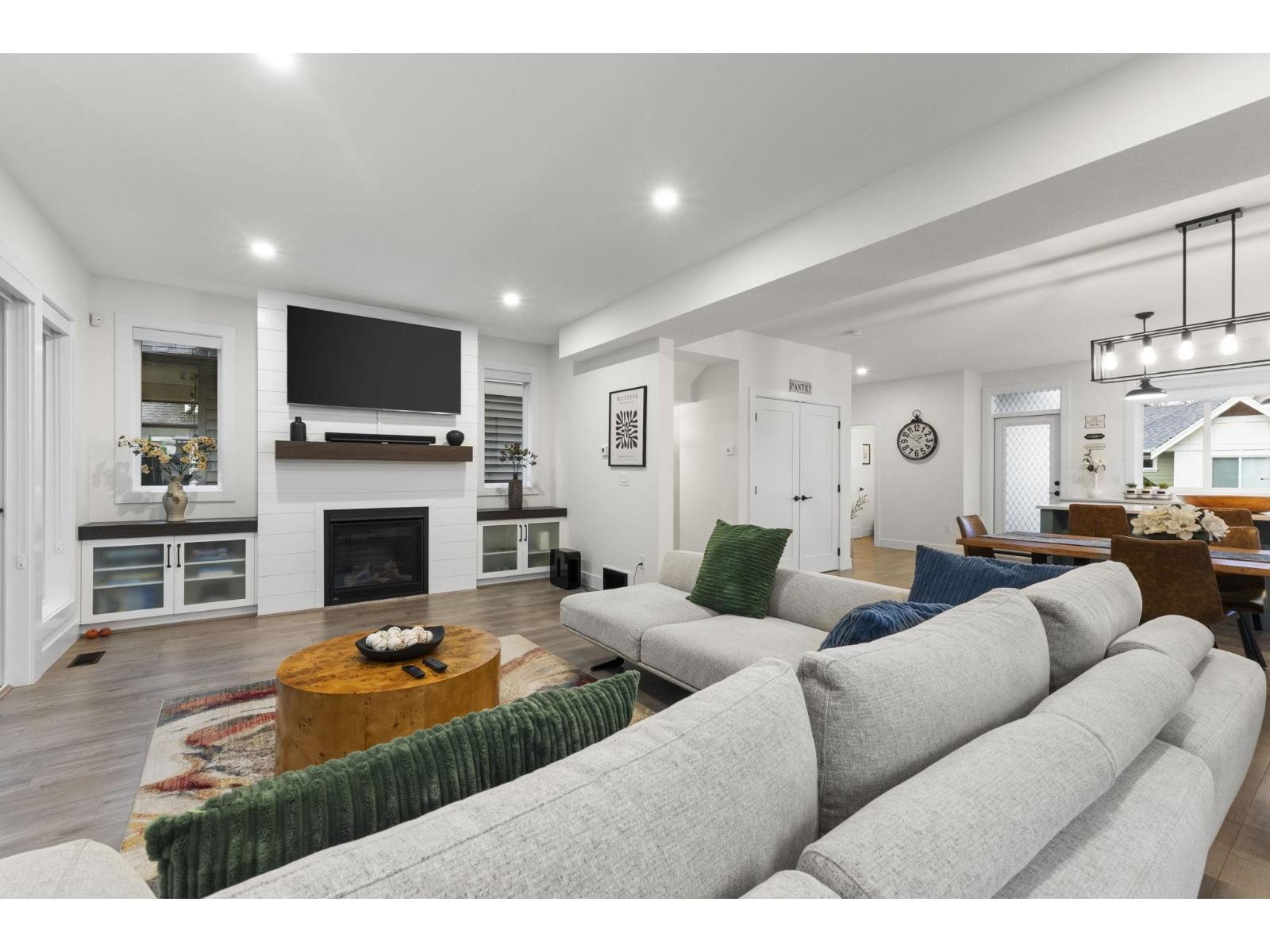 47 4295 Old Clayburn Road Property Photo 4