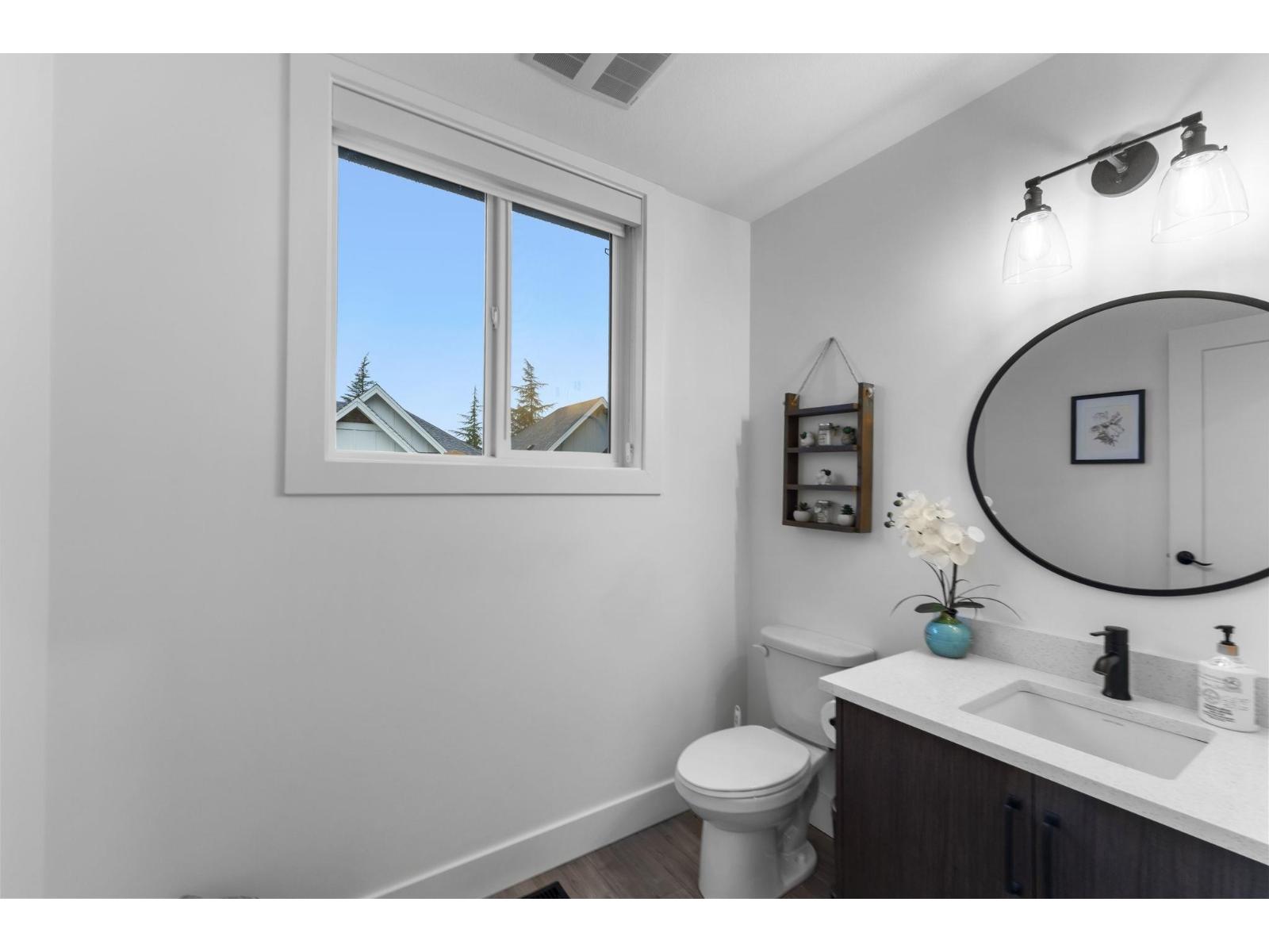 47 4295 Old Clayburn Road Property Photo 25