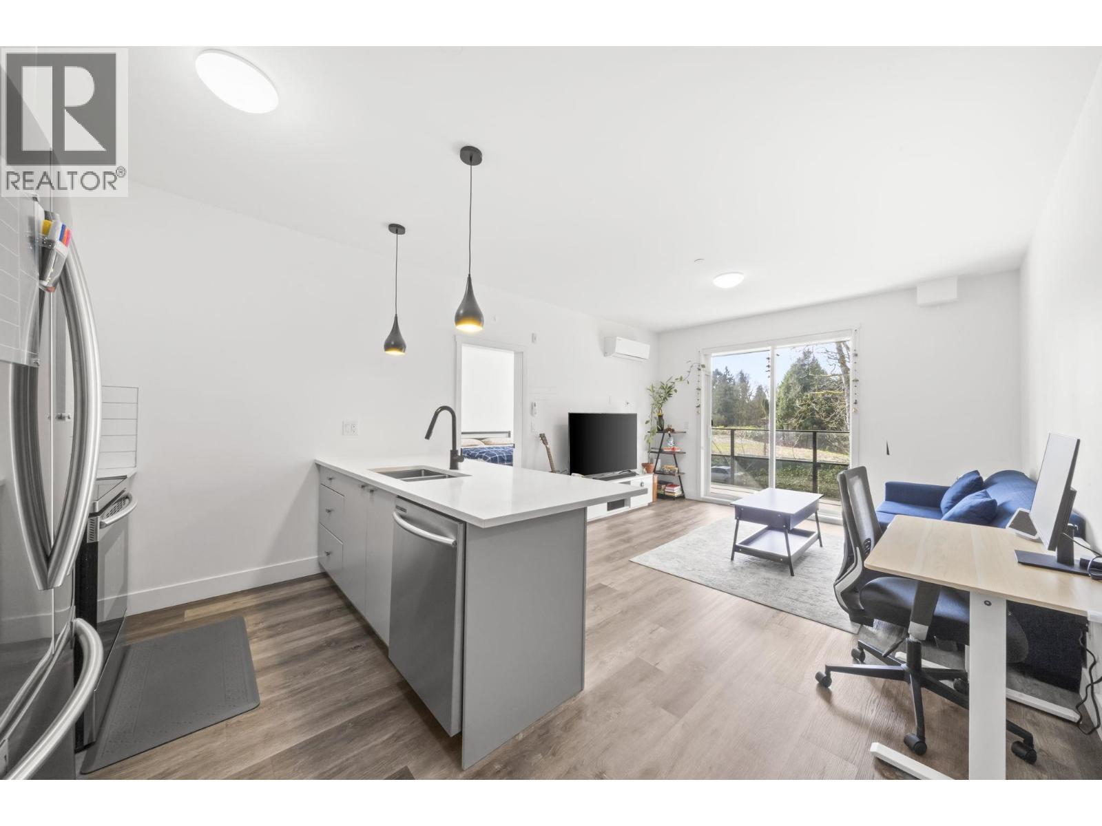 213 12320 222 Street Property Photo 5