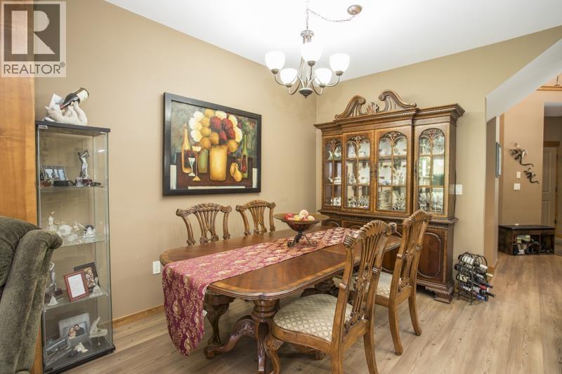 28 24185 106b Avenue Property Photo 7