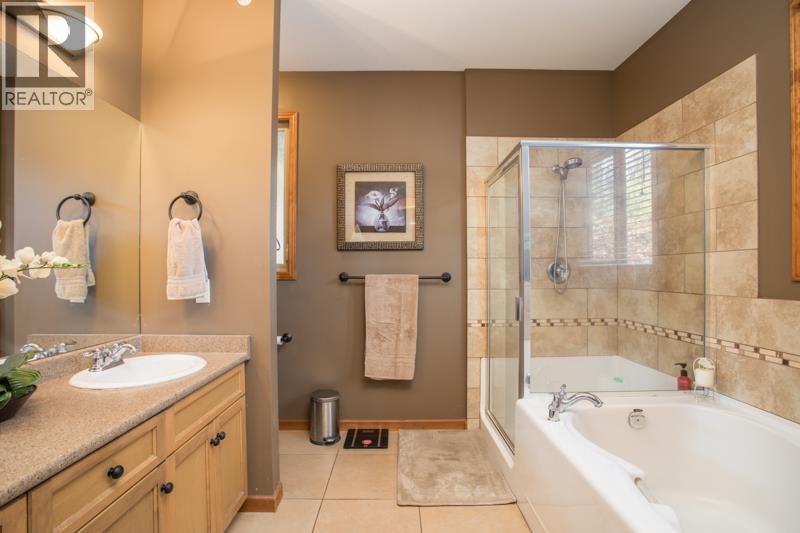 28 24185 106b Avenue Property Photo 16