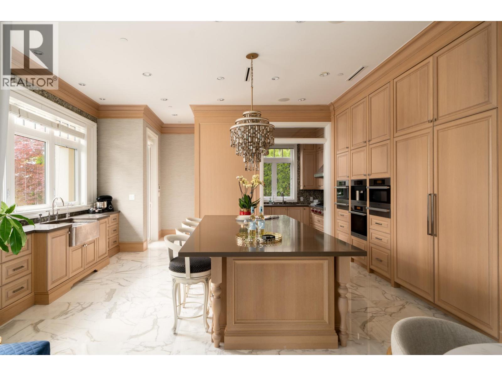 5755 Angus Drive Property Photo 15