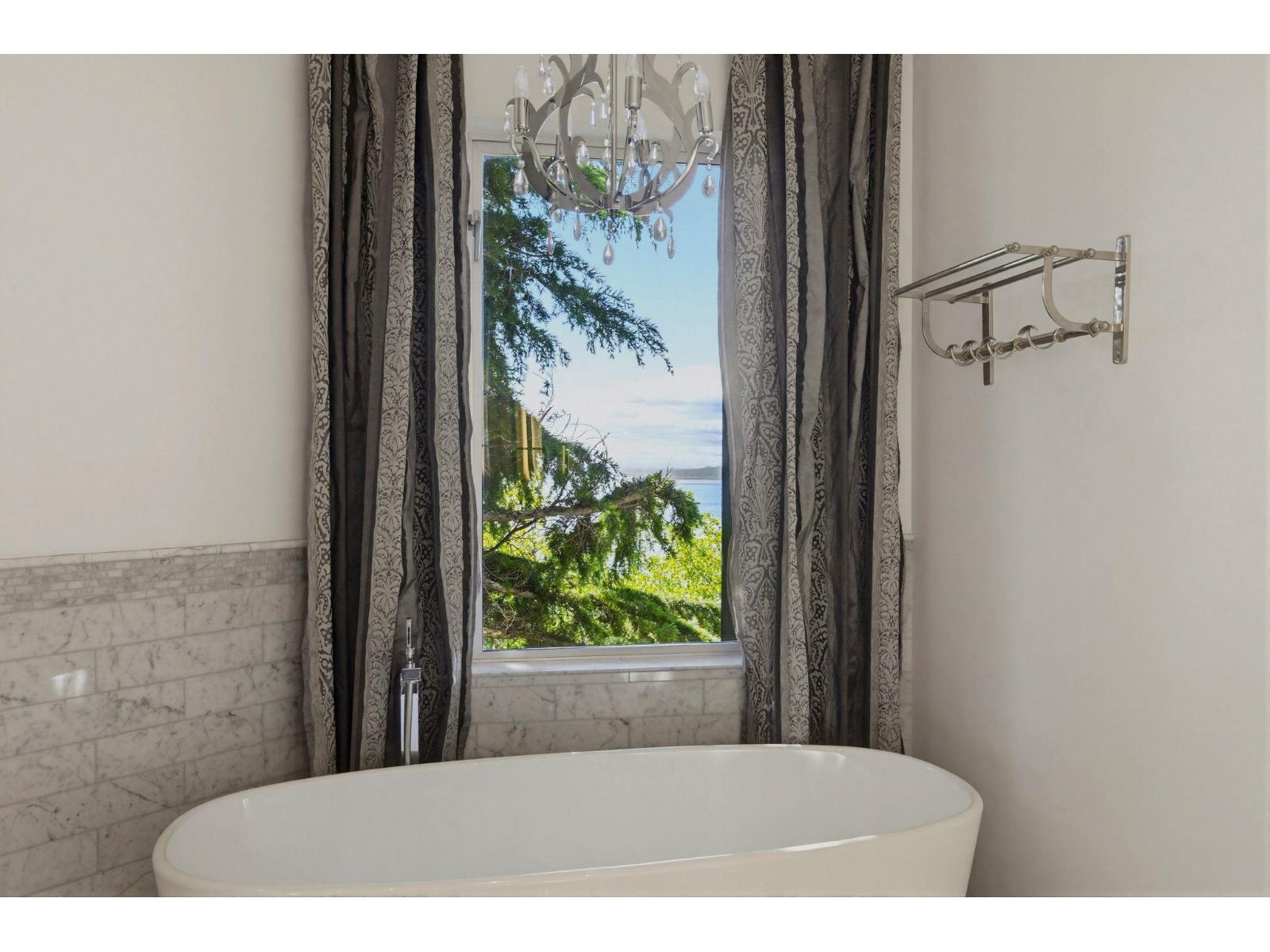 14220 Marine Drive Property Photo 17