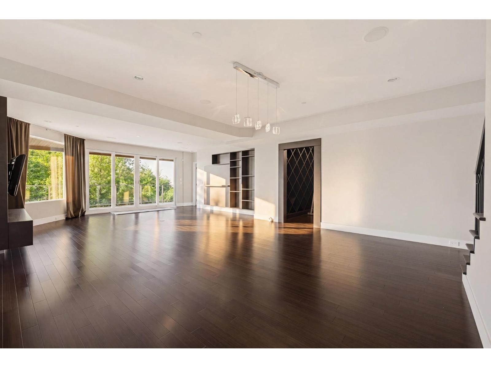 14220 Marine Drive Property Photo 25