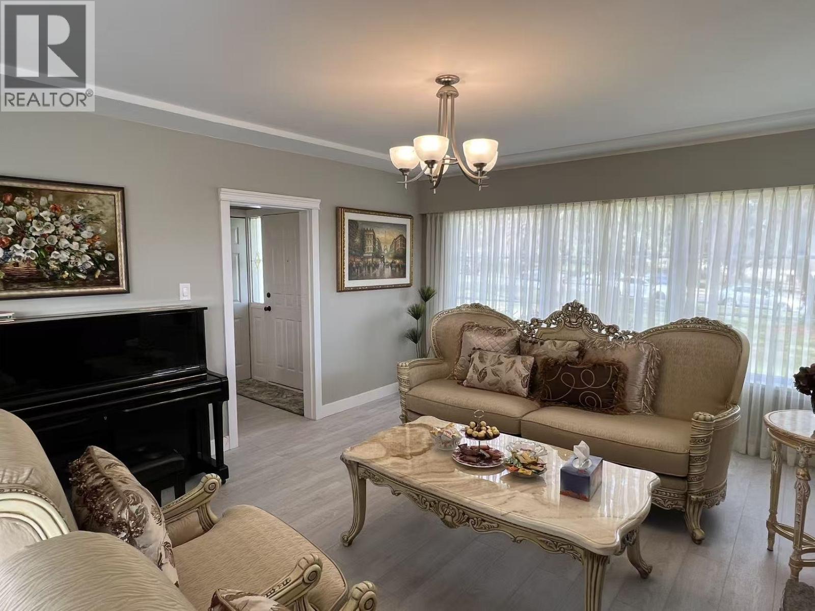 7441 Mckay Avenue Property Photo 4