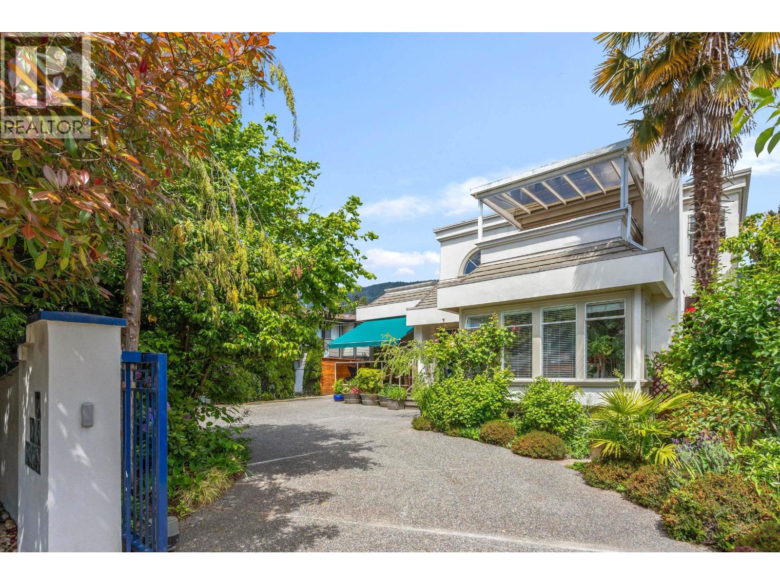 2541 Marine Drive Property Photo 3