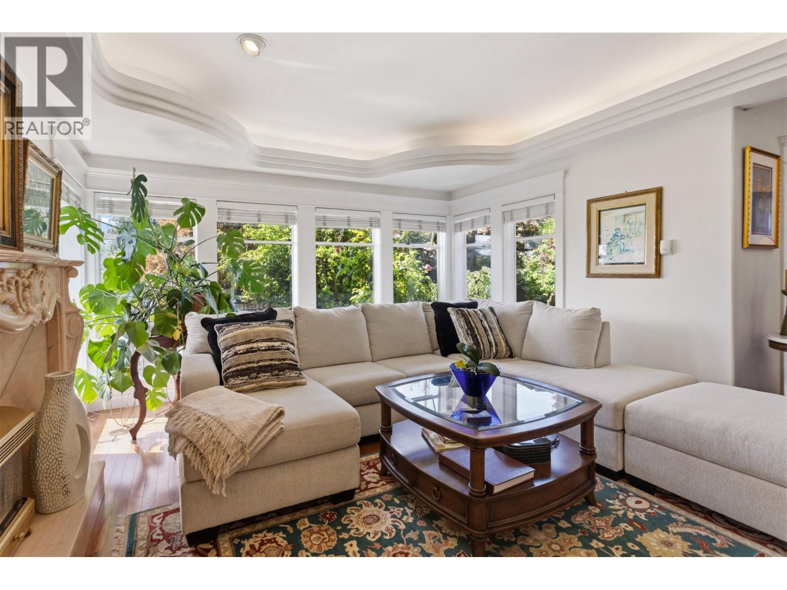 2541 Marine Drive Property Photo 5