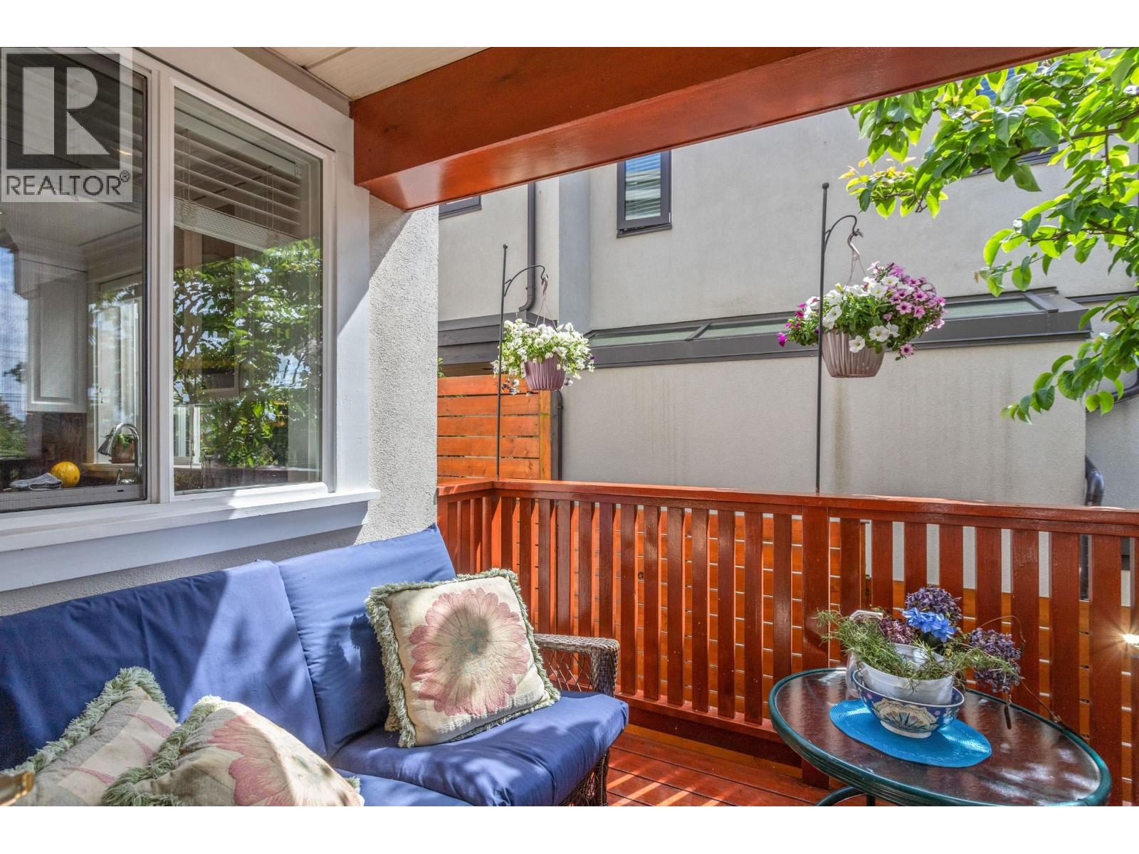 2541 Marine Drive Property Photo 14