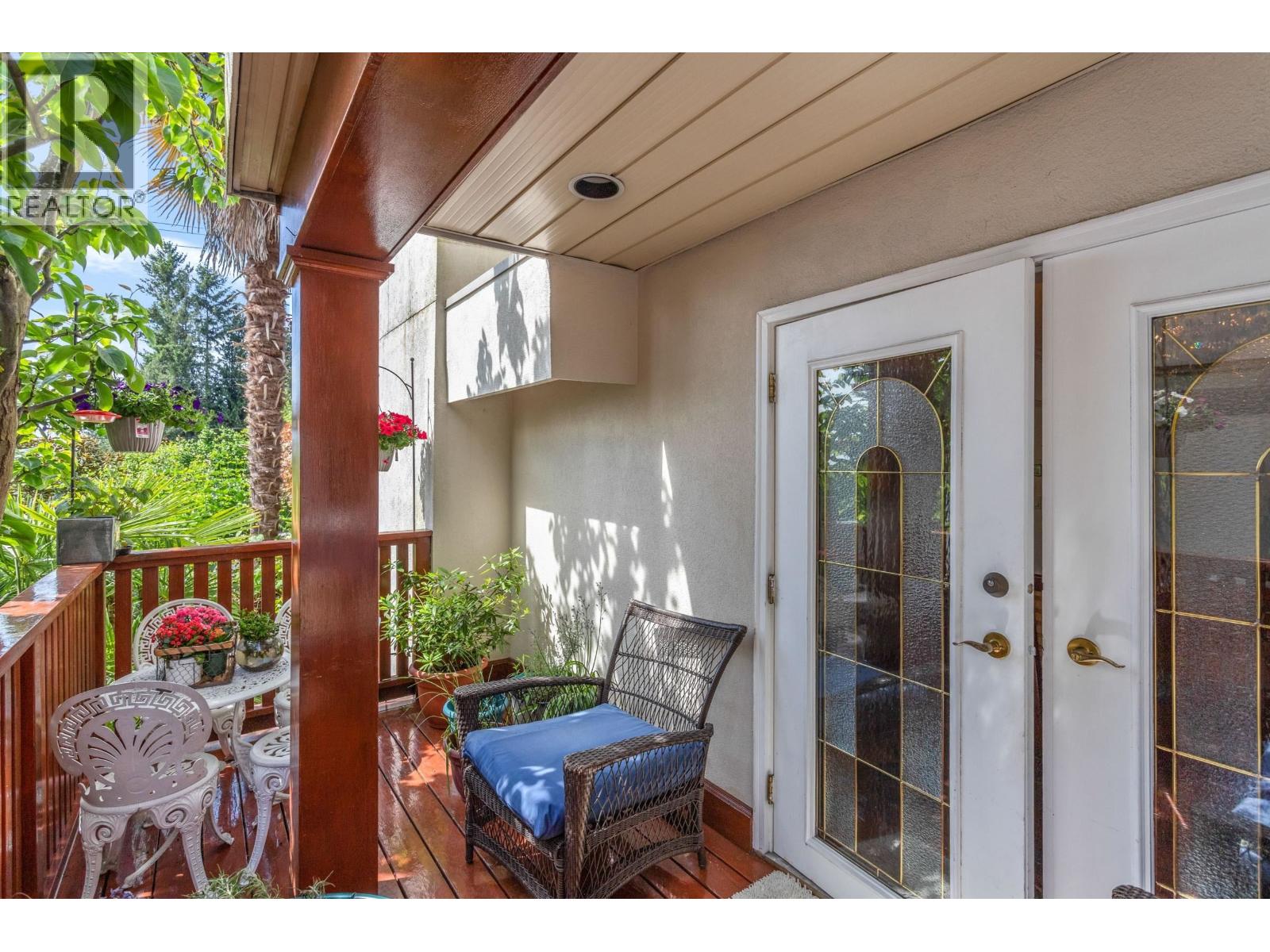 2541 Marine Drive Property Photo 15