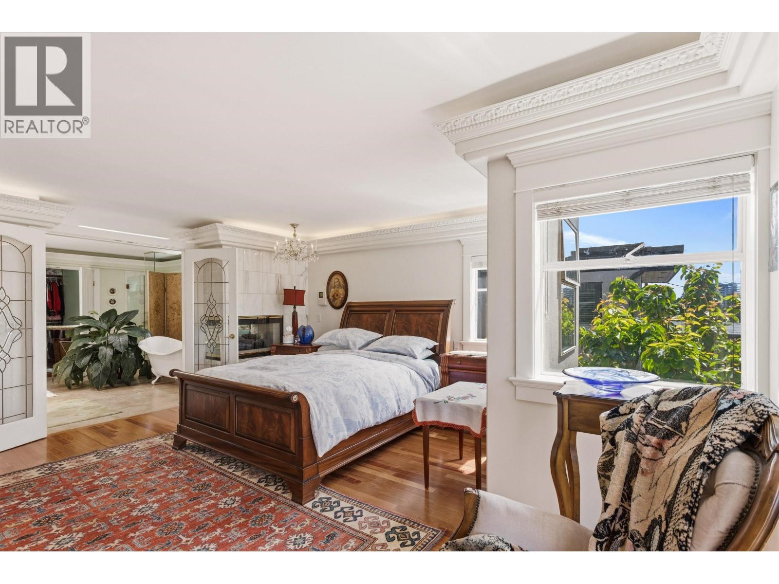 2541 Marine Drive Property Photo 23