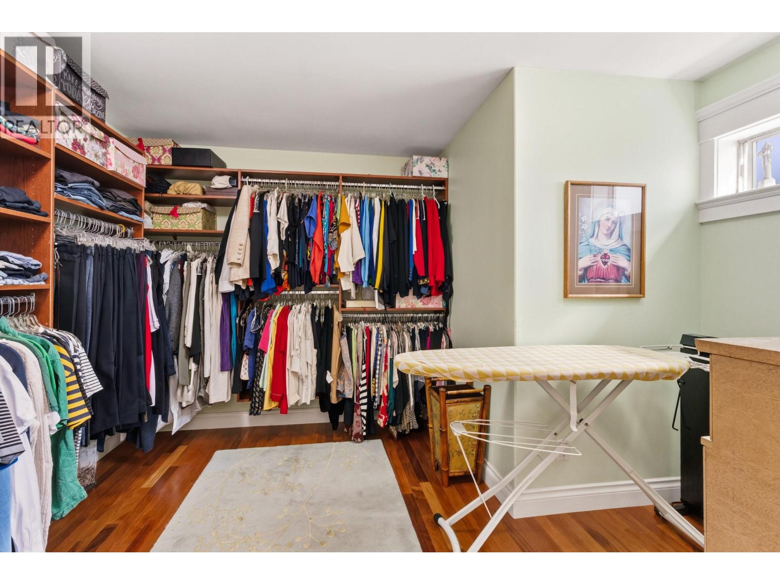 2541 Marine Drive Property Photo 25