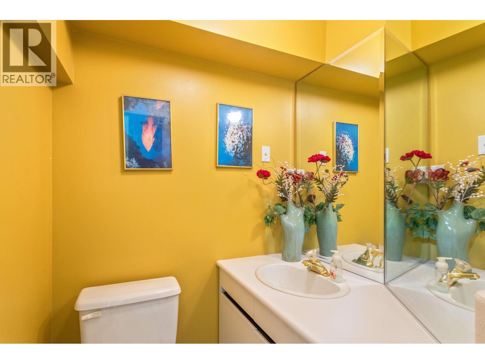 2541 Marine Drive Property Photo 30