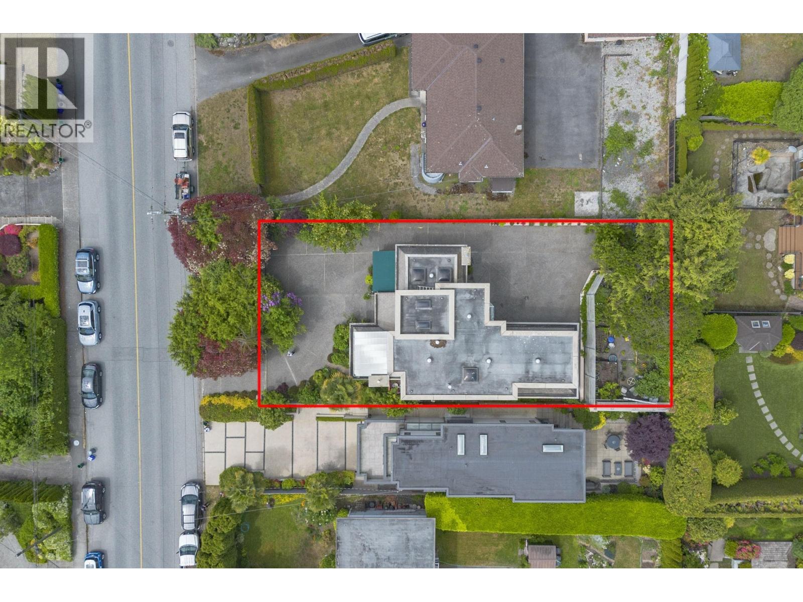 2541 Marine Drive Property Photo 40