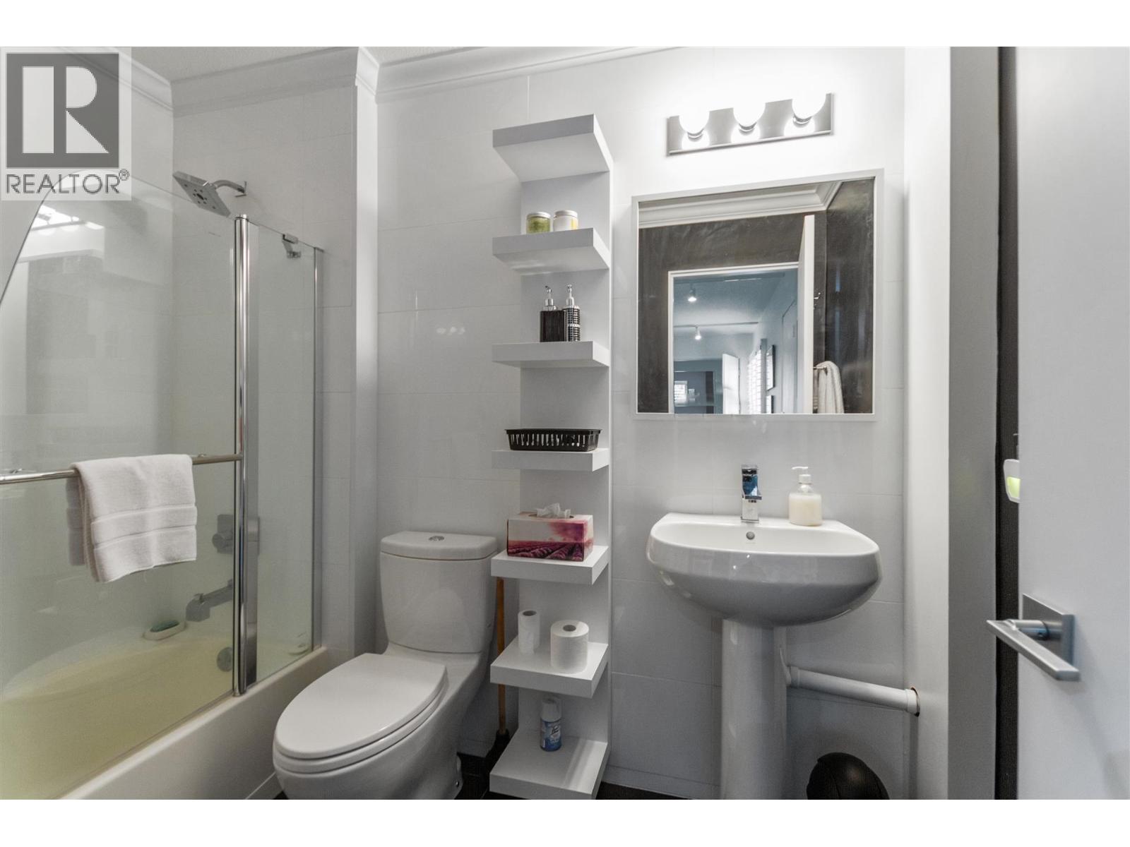 303 6505 3 Avenue Property Photo 26