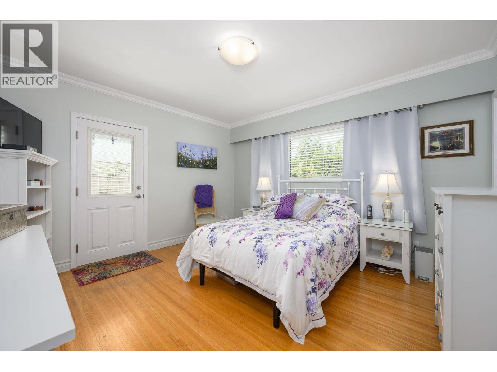 957 56a Street Property Photo 16