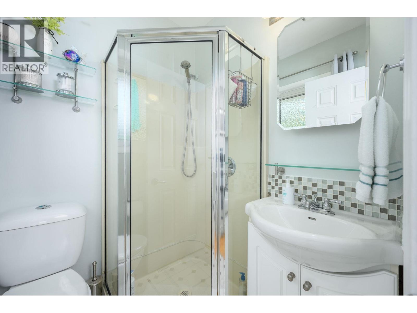 957 56a Street Property Photo 19