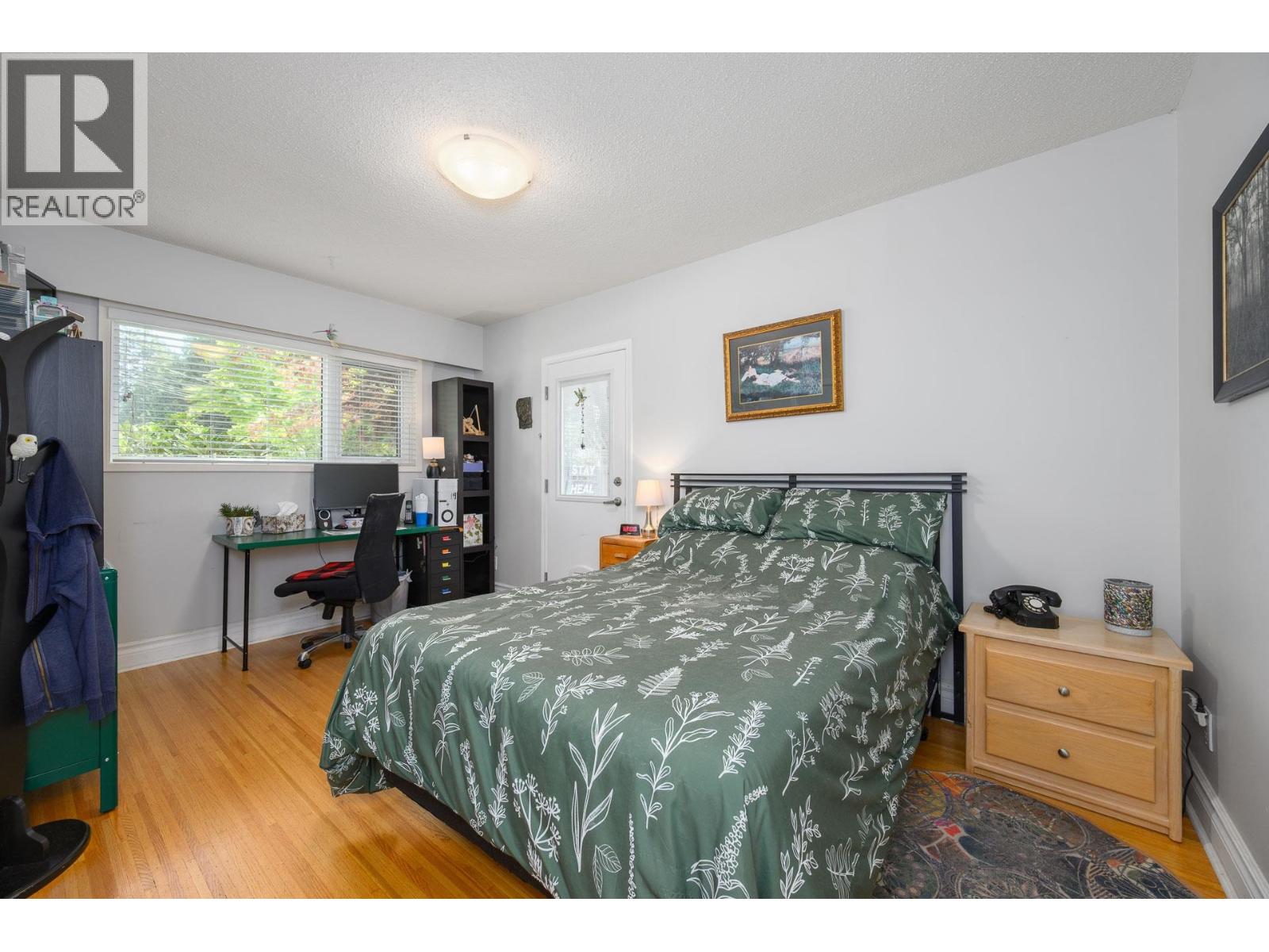 957 56a Street Property Photo 20