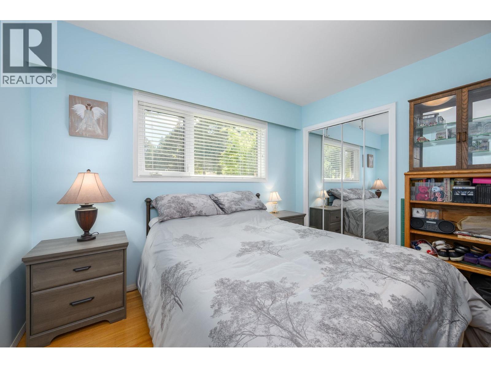 957 56a Street Property Photo 26