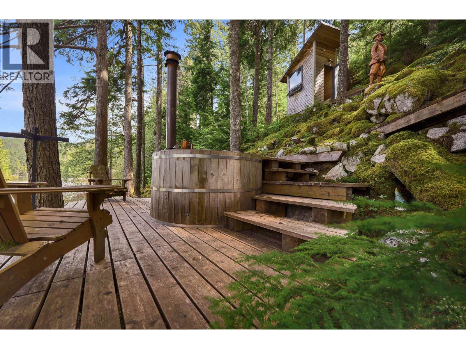Block E Levette Lake Property Photo 25