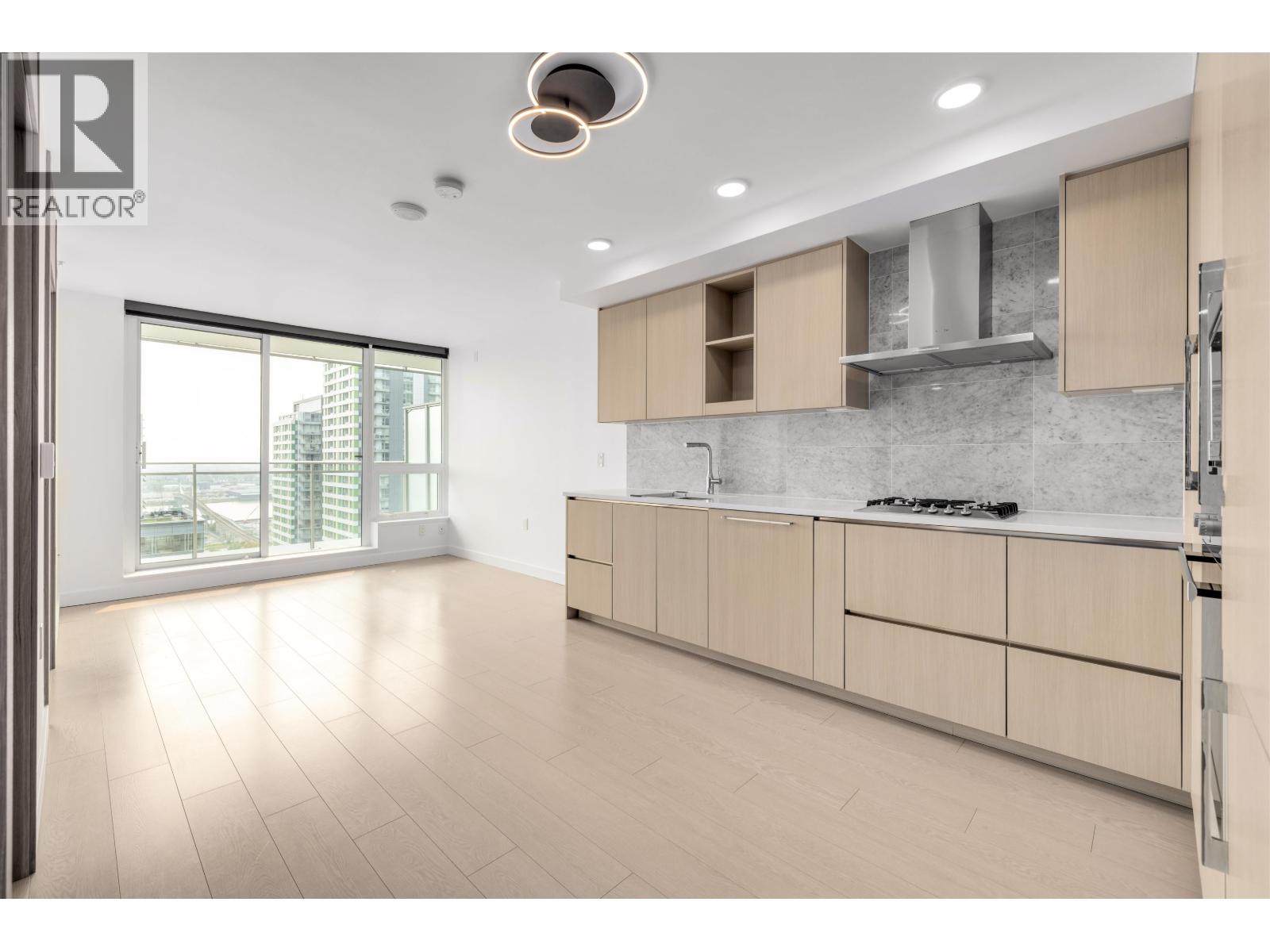 3003 455 Sw Marine Drive Property Photo 4