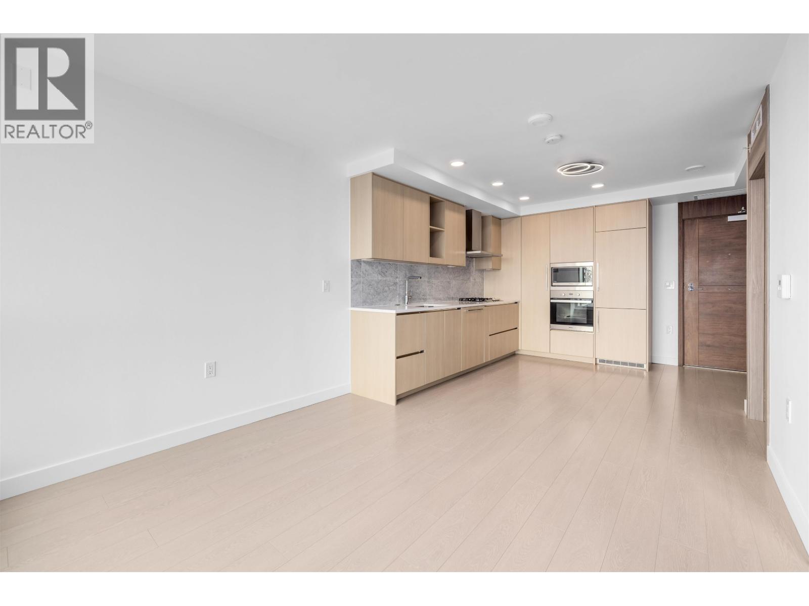 3003 455 Sw Marine Drive Property Photo 10